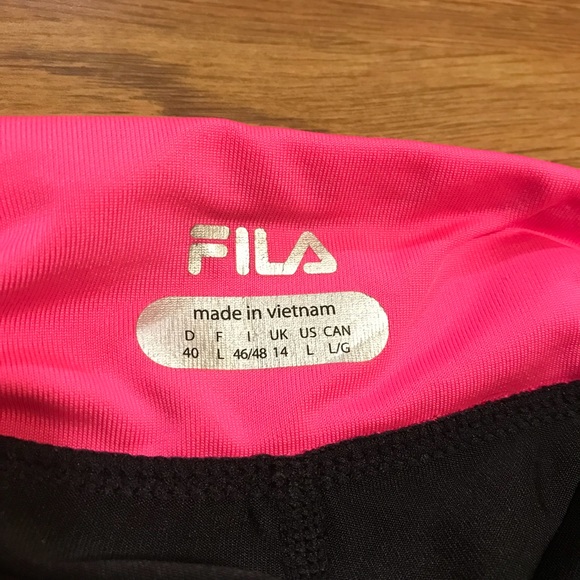 FILA Work Out Leggings Like new! - Picture 5 of 8